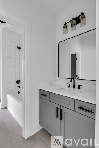 2110B 11th Avenue North 4 Beds Single Family Home for Rent - Photo gallery 3