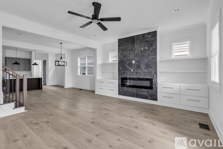 2110B 11th Avenue North 4 Beds Single Family Home for Rent - Photo gallery 5