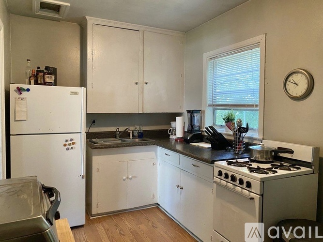 912 Oxmoor Rd 1 Apartment for Rent - Photo gallery 5