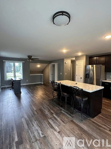 2721 Kellogg Avenue 3 Beds Apartment for Rent - Photo gallery 2