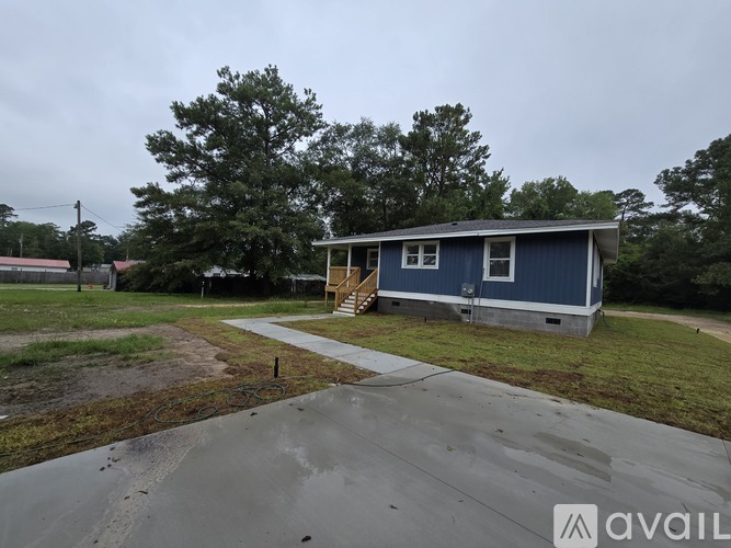 618 Robin St 4 Beds Single Family Home for Rent - Photo gallery 1