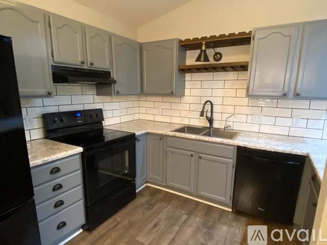 1919 Deerhaven Lane Northeast 3 Beds Condo for Rent - Photo gallery 2