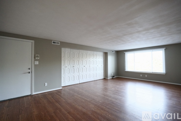4481 South Buffalo Street 2 Beds Apartment for Rent - Photo gallery 1