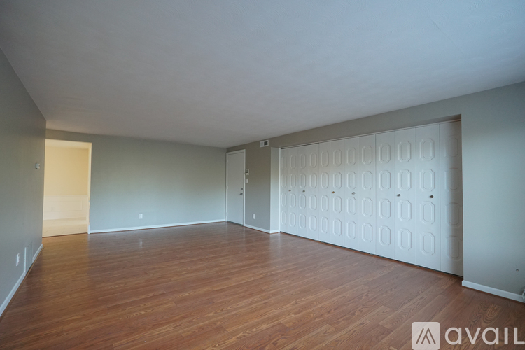 4481 South Buffalo Street 2 Beds Apartment for Rent - Photo gallery 2