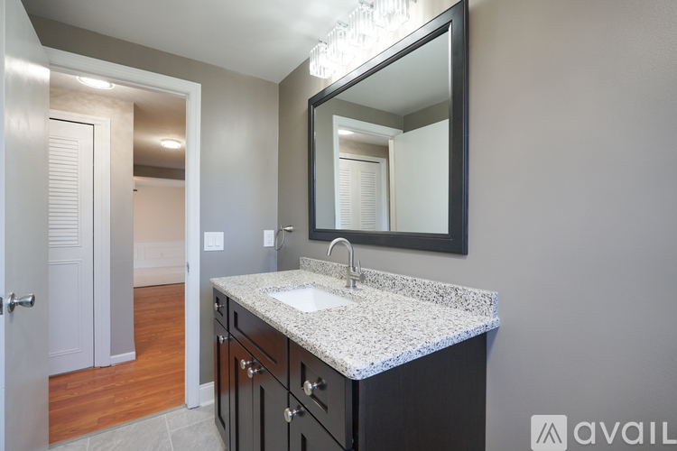 4481 South Buffalo Street 2 Beds Apartment for Rent - Photo gallery 5