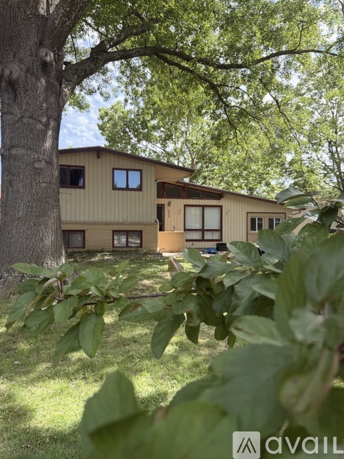 4825 Southwest 30th Street 3 Beds Single Family Home for Rent - Photo gallery 1