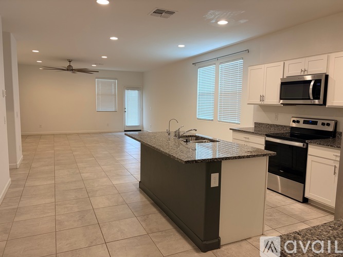 8297 West Clemente Way 4 Beds Single Family Home for Rent - Photo gallery 3