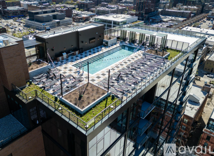 240 N Aberdeen St 1 Condo for Rent - Photo gallery 3