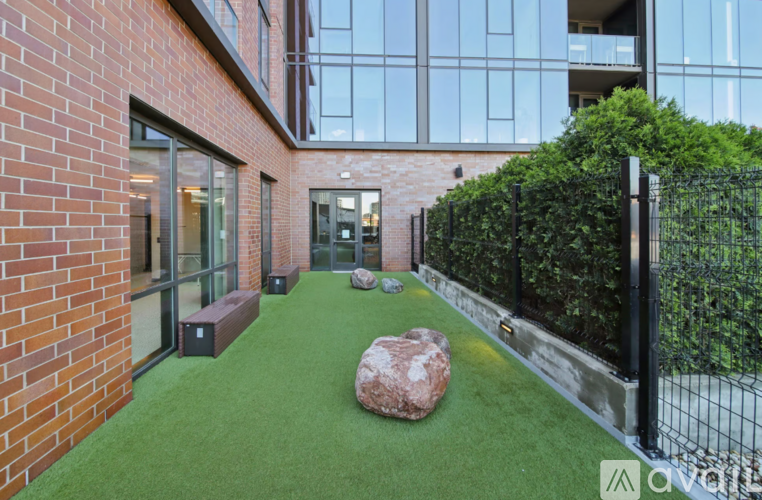 240 N Aberdeen St 1 Condo for Rent - Photo gallery 5