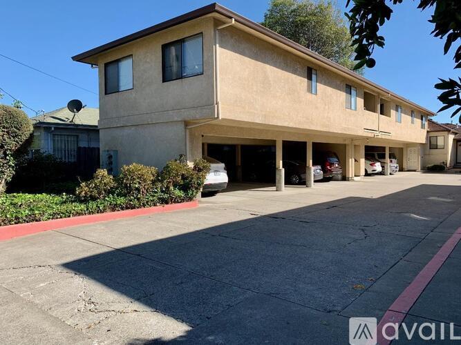 907 Elgin St 2 Beds Apartment for Rent - Photo gallery 3