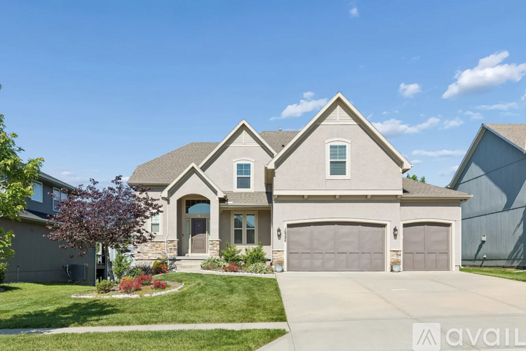 16324 Farley Street 5 Beds Single Family Home for Rent - Photo gallery 1