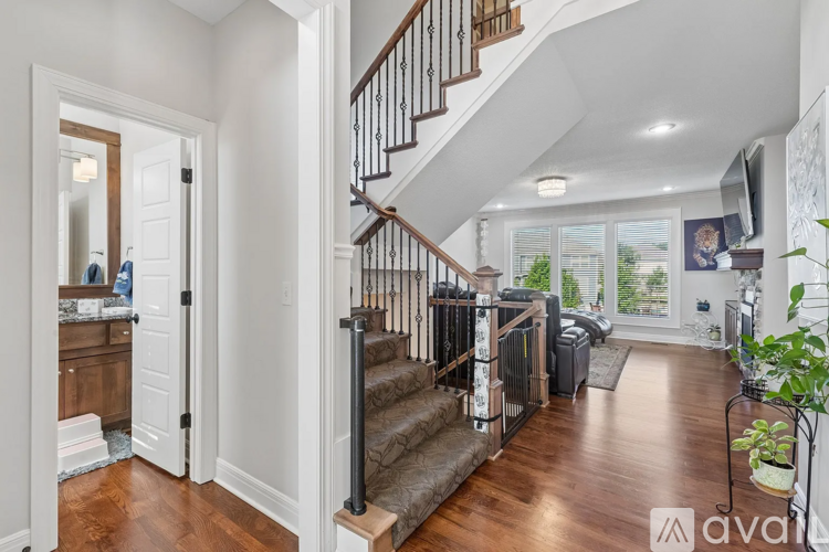 16324 Farley Street 5 Beds Single Family Home for Rent - Photo gallery 3