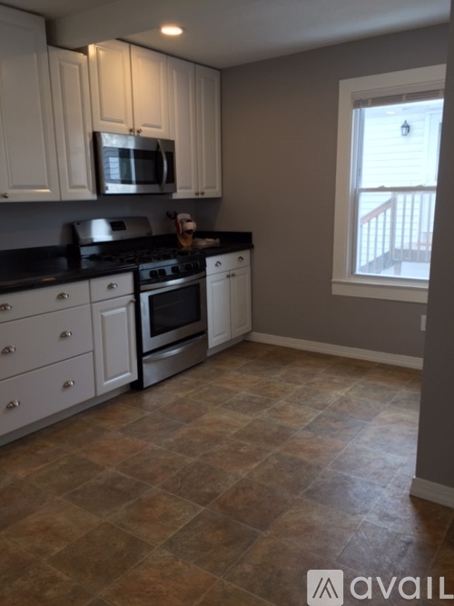 111 Arch St 3 Beds Single Family Home for Rent - Photo gallery 1