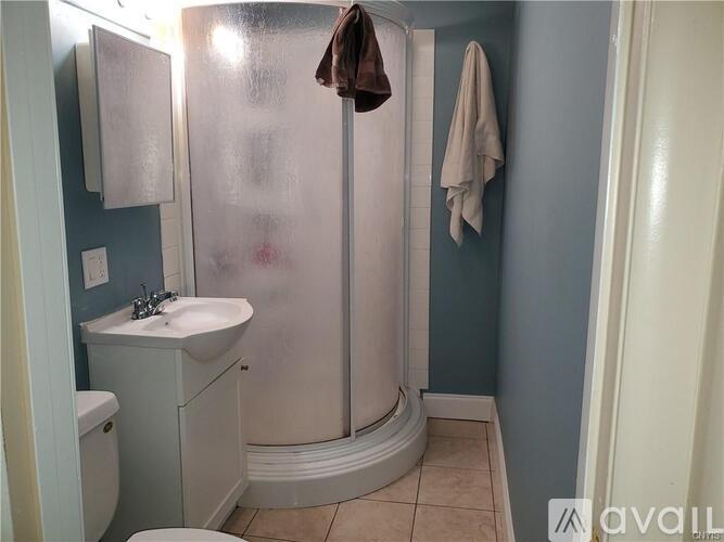 1410 Madison Street 3 Beds Single Family Home for Rent - Photo gallery 4