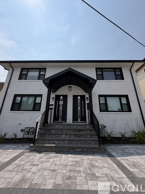 1058 E 25th St 2 Beds Apartment for Rent - Photo gallery 1