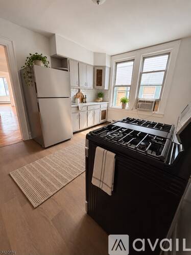 12 Patten Pl 3 Beds Apartment for Rent - Photo gallery 3