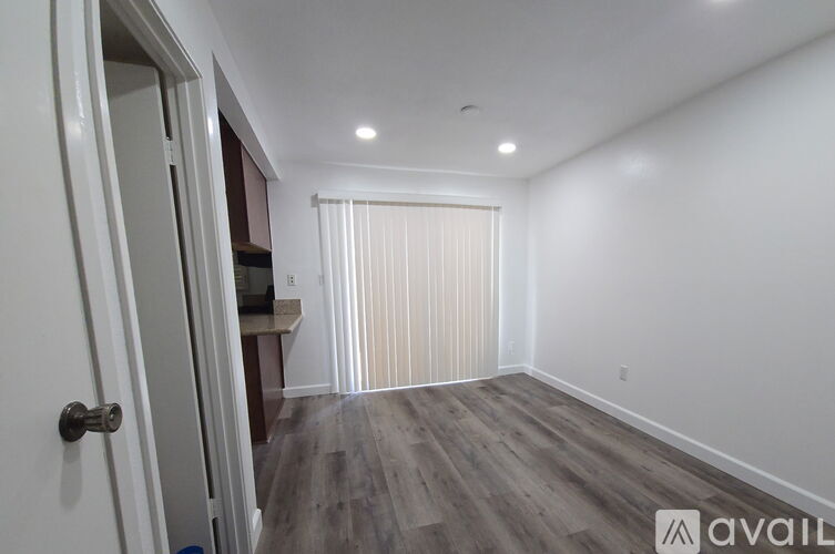 2255 Cahuilla Street 2 Beds Apartment for Rent - Photo gallery 4