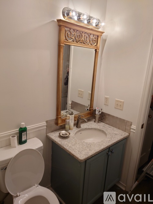 8 Leeward Court 3 Beds Single Family Home for Rent - Photo gallery 1