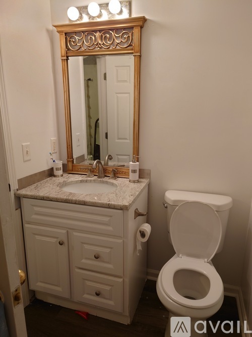 8 Leeward Court 3 Beds Single Family Home for Rent - Photo gallery 2