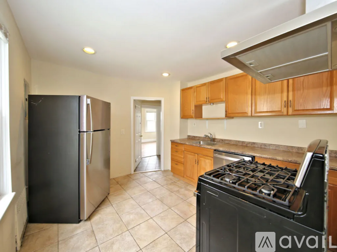 206 Fremont Street 2 Beds Single Family Home for Rent - Photo gallery 2