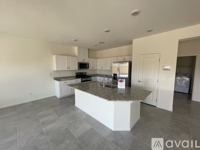 10955 Meridian Fields Ave 5 Beds Single Family Home for Rent - Photo gallery 3