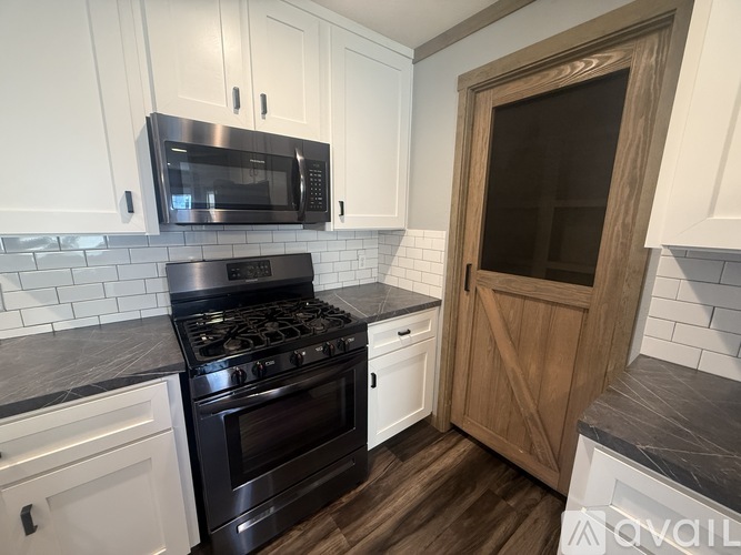 407 E Main Ave. 4 Beds Single Family Home for Rent - Photo gallery 5