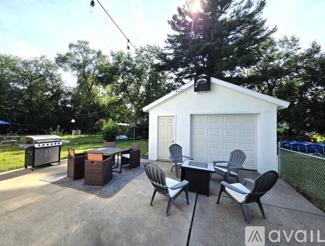 915 Mackow Drive 3 Beds Single Family Home for Rent - Photo gallery 2