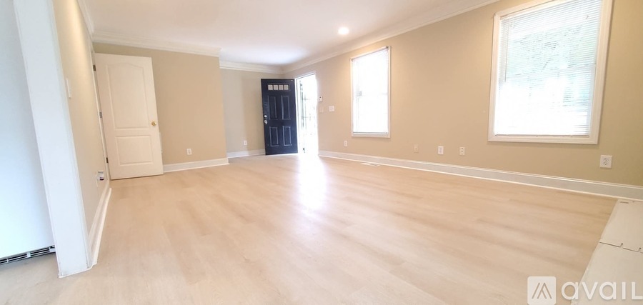 1456 Kennesaw Dr NW 4 Beds Single Family Home for Rent - Photo gallery 2