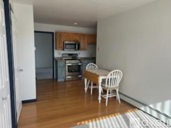 35 Bay Way 1 Apartment for Rent - Photo gallery 2