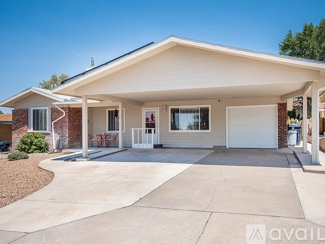 13509 Pierce Arrow Road Northeast 4 Beds Single Family Home for Rent - Photo gallery 2