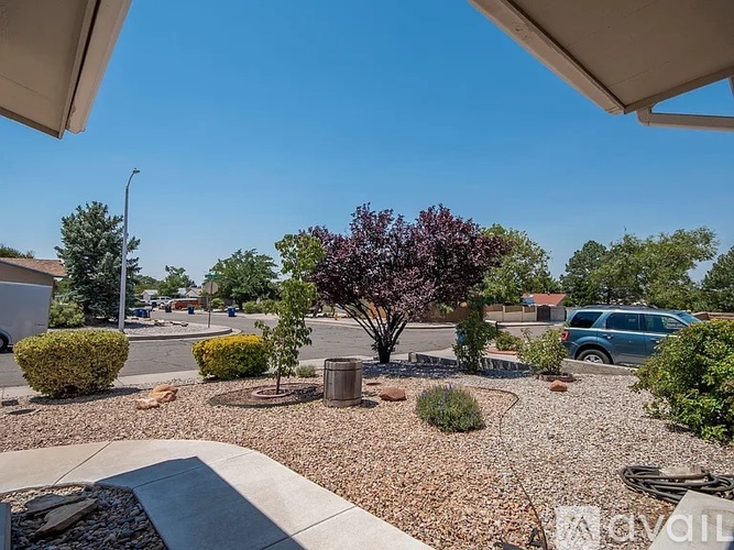 13509 Pierce Arrow Road Northeast 4 Beds Single Family Home for Rent - Photo gallery 3
