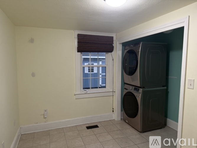 172 Peninsula Avenue 2 Beds Single Family Home for Rent - Photo gallery 2
