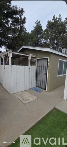 419 North Sierra Avenue 2 Beds Apartment for Rent - Photo gallery 3