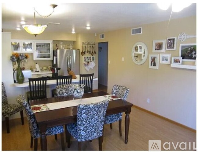 1434 E Del Rio Drive 3 Beds Single Family Home for Rent - Photo gallery 5