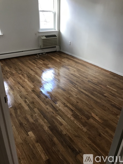 17 Paerdegat 8th Street 3 Beds Apartment for Rent - Photo gallery 3
