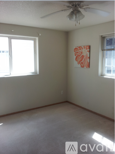 77th Avenue 2 Beds Condo for Rent - Photo gallery 4