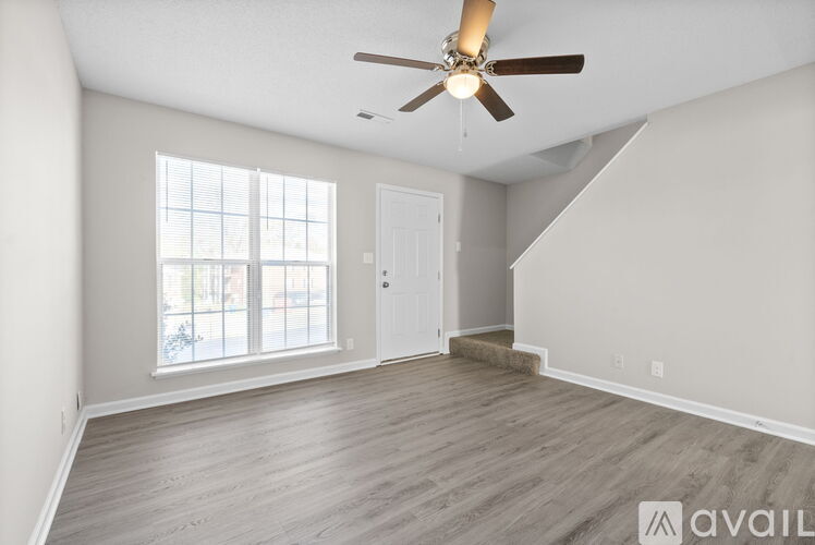 1880 Waters Edge Dr 2 Beds Townhouse for Rent - Photo gallery 5
