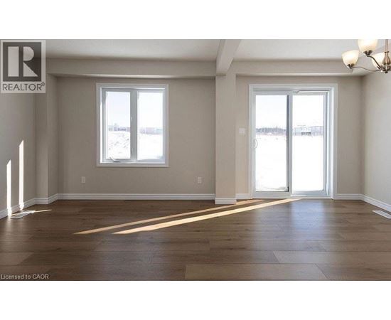 25 BECKER Street 3 Beds Home, Townhouse for Rent - Photo gallery 4