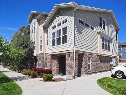 41 East Durham Street 3 Beds Apartment for Rent