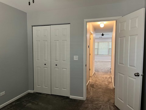 Unit 3 2 Beds Apartment for Rent