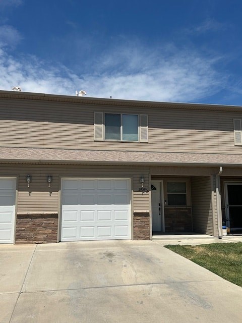 2458 1/2 Ajay Avenue 3 Beds Apartment for Rent