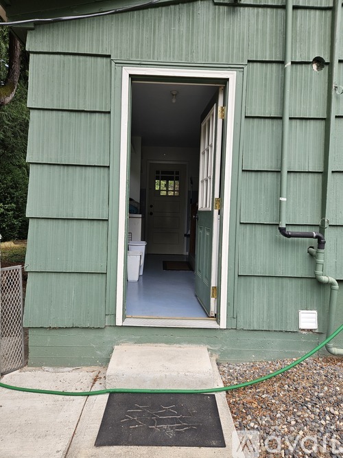 1819 Northeast 205th Avenue 1 Single Family Home for Rent - Photo gallery 2
