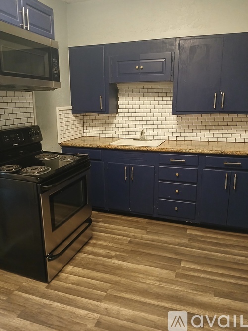 310 1/2 W Magnolia Ave. 1 Single Family Home for Rent - Photo gallery 2