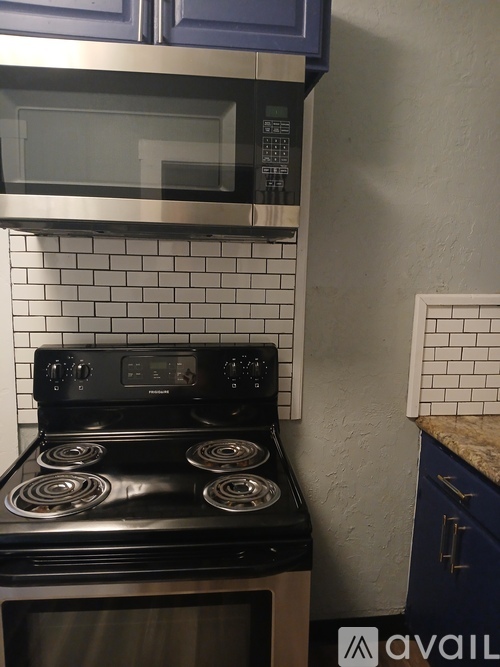 310 1/2 W Magnolia Ave. 1 Single Family Home for Rent - Photo gallery 4