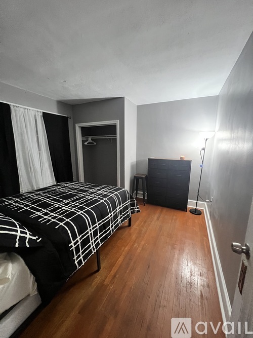 328 Robbins Street 1 Apartment for Rent - Photo gallery 1