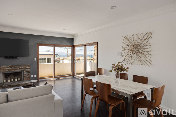 124 15th St 4 Beds Townhouse for Rent - Photo gallery 2