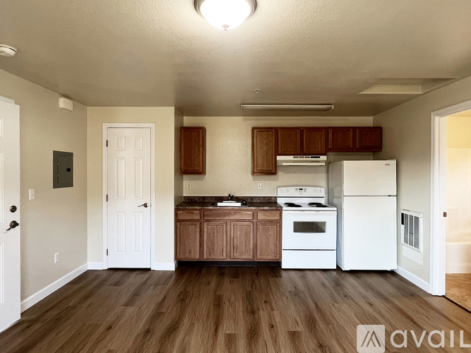 325 Union St Studio Apartment for Rent - Photo gallery 5