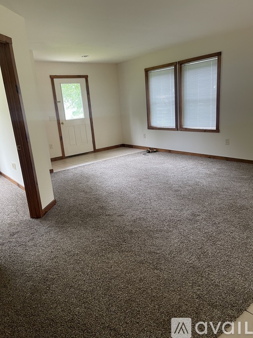 Mc Arthur Brook Rd 2 Beds Apartment for Rent - Photo gallery 3
