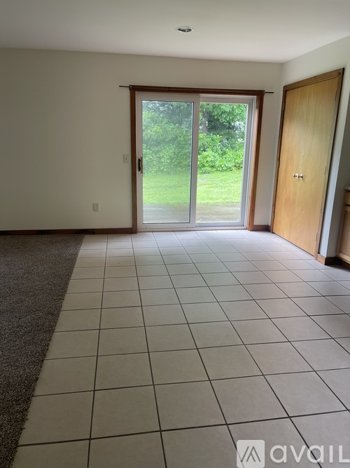 Mc Arthur Brook Rd 2 Beds Apartment for Rent - Photo gallery 5