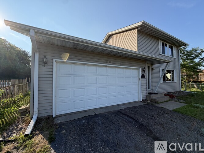4533 Cinnamon Ridge Trail 4 Beds Single Family Home for Rent - Photo gallery 1